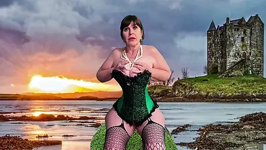 Nine Highlander: sürtük İskoç corksucker