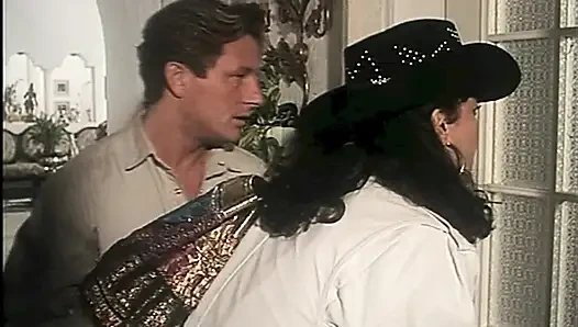 Sapıklık Evi: Her Odada Sikişen Biri Var