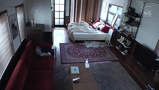 Şanslı adam ve av aktrisini 3 gün boyunca banliyö evine koyun. Bölüm 3