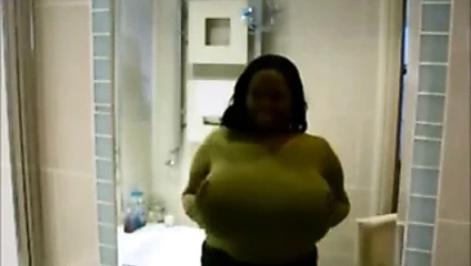 büyük siyah göğüsler