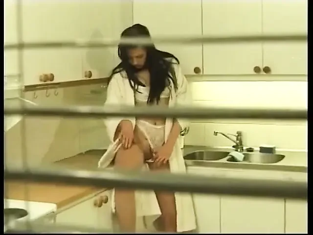 Başkalarının evlerinde ne oluyor