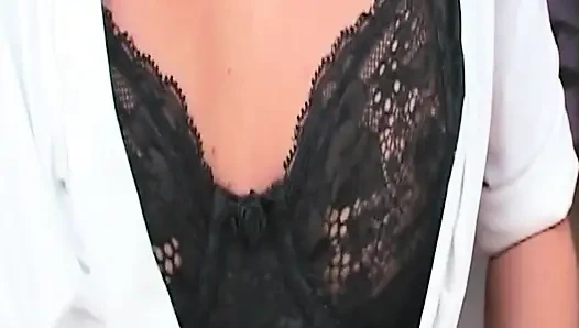 Edepsiz küçük işler.