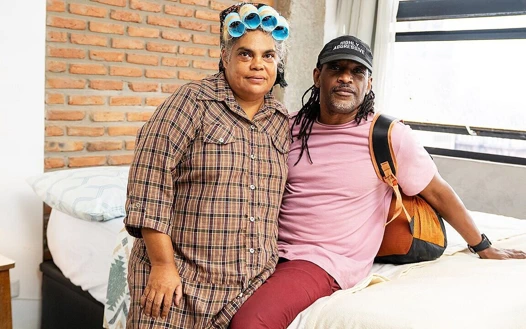 Aşırı şişman nine anal seks sırasında fışkırtıyor