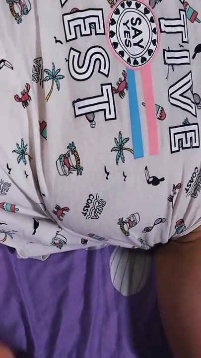 Hintli kadın beni heyecanlandırıyor ve sertçe sikiyor, böylece tüm götüm ateşli Hintli spermle kaplanıyor! | Klip 1