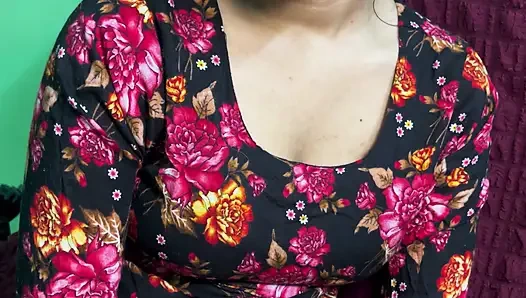 Bowdi kocasından memnun değil bu yüzden benimle sikişmek istiyor