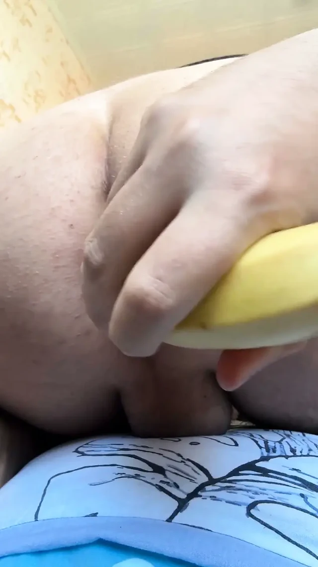Banana In Ass Yakın Çekim Solo