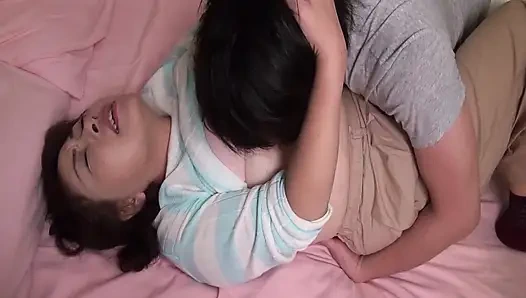 A076G07 Inviting a farmer aunt from the countryside to a hotel with a sticky pick-up and having lewd SEX!