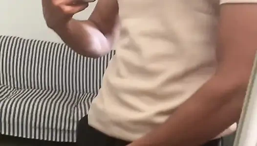 Büyük yaraklı üst