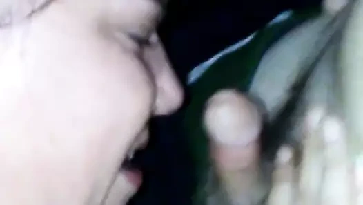 Gf sevgiyle oynama ile horoz ile ağız