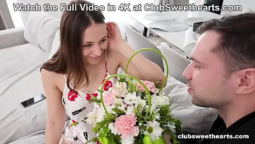 Benim için mi? Bunu yapmamalıydın! ClubSweethearts'ta anneler günü 2026