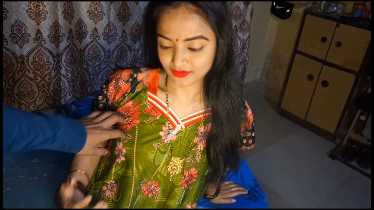 Watch Real Homemade Bhabhi Night Dress Is Very Sexy And Hot Beautiful Devar Hear Tight Pussy Fucking Indian Desi Village Girl Tight (Full Video) - Canada Special
