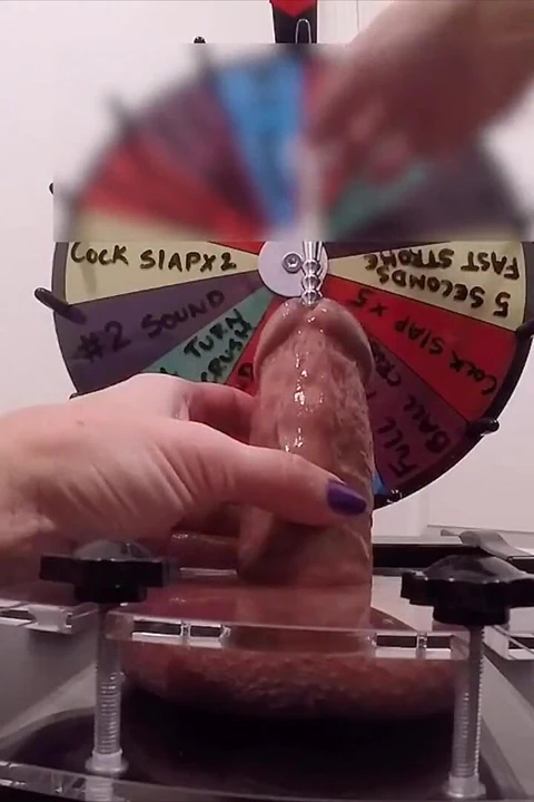 Üvey annem sikimle rulet oynuyor