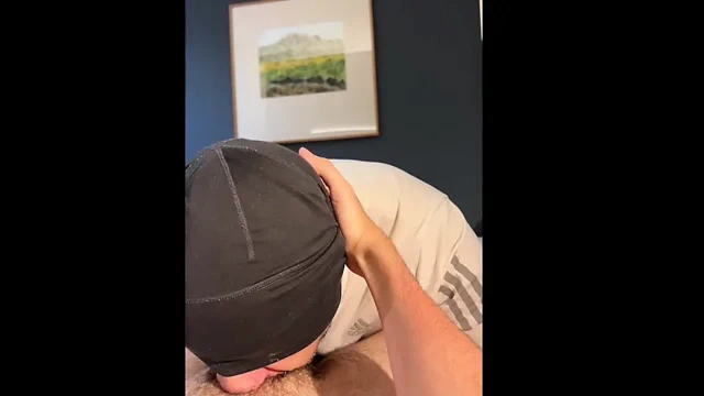 Heteroseksüel Öğrenci Gırtlağına Kadar Alıyor Ve Bakış açısı