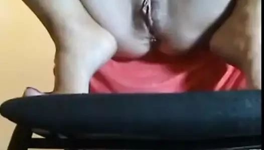 Sıcak milf ile ona yapay penis damlama boşalmak