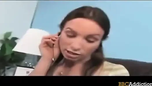 Büyük zenci yarağı bağımlılığı - sıska kız götüne siyah yarak alıyor