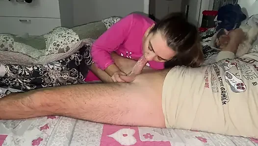 Sabah saksosu ve ağzına boşalma. Deepthroat