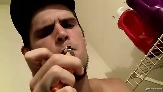 Nolan Chainin çamaşır odasında