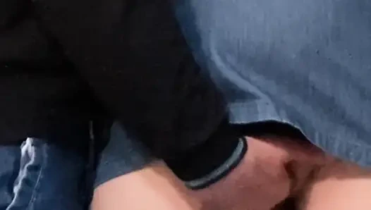 Metroda edepsiz fantezi - yabancının parmakları amcığımda