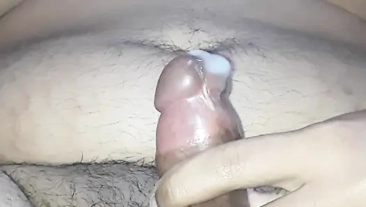 Aracelia kadın kılıklı amını sıvazlıyor ve sonra dölünü yiyor