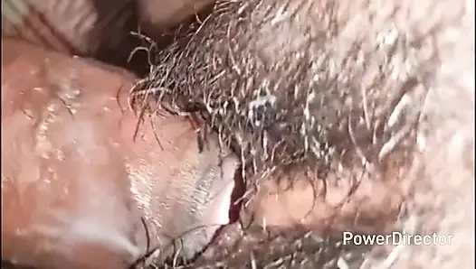 Hintli genç kız bakire sıkı amcık ilk kez sikişiyor