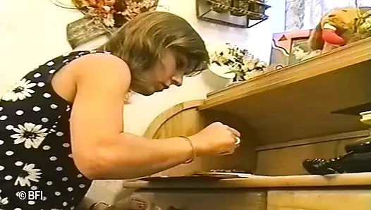 Anal evli kadın sert yarak almayı seviyor