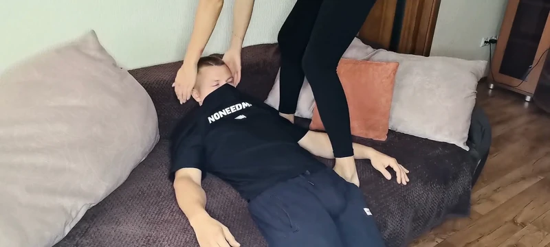 I Sat on His Face in Leggings.