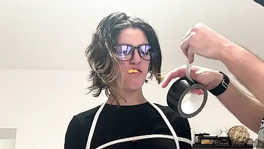 Miriam için birden fazla bağ