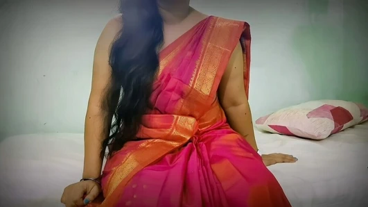 Aldatan desi evli kadın eş değiştiriyor - sakso ve sert seks