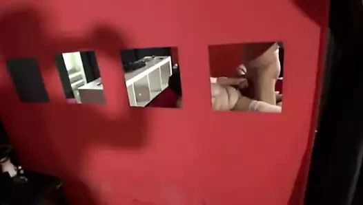 Tombul büyükanne hana içinde beyaz çorap sikikleri ona sevgili