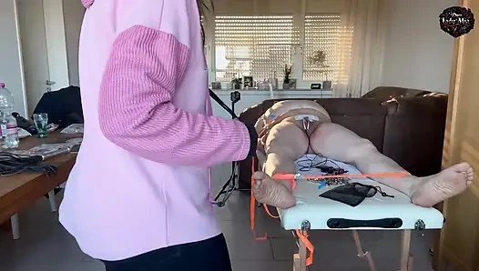 Domlady mia slaveofm acı cehennemi cbt'i kırbaçlıyor ve elektrik ve edepsiz diş teli ile cezalandırılıyor - bölüm 6