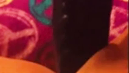 Kızlar sadece oyuncaklarla eğlenmek ister