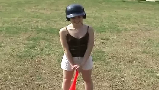 sana göstermek istediğim yeni şirin bir mini eteğim var