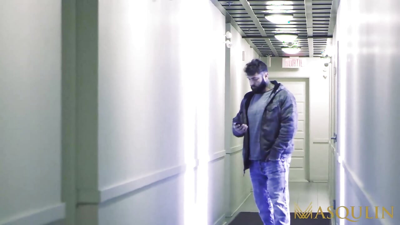 Masqulin - Markus Kage Jay Dymel ve Ryan Stone'un sikişini izliyor