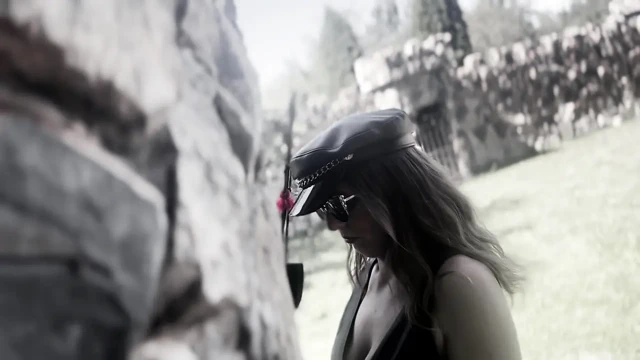 Hapishane zamanından önce parçalar halinde kırbaçlandı - bdsm jimnastik