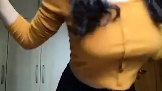 Latin tik tok kızı