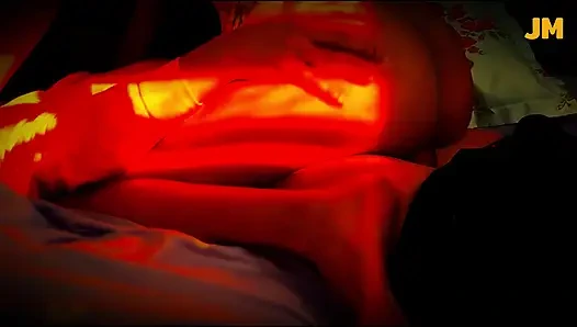 Oun yatak odasında onunla yatmam için beni ara ama geldiğimde benimle sevişmeyi deniyor(01 nis 2026)