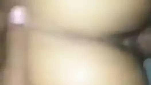 Karımın amını sikiyor