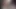 Yakın çekim videosunda köle tarafından tapılan beyaz yüksek topuklu ayakkabılar