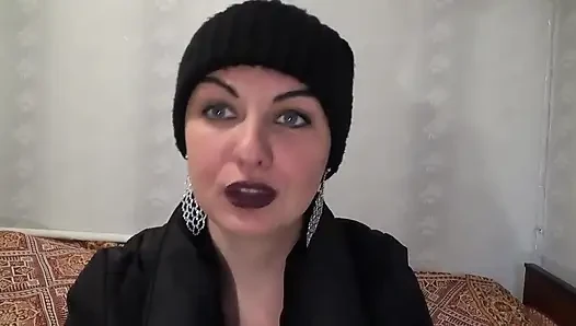 Şapka, ceket, dildo oyunu ve boşalma!
