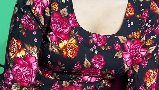 Bowdi n’est pas heureuse avec son mari, c’est pourquoi elle veut baiser avec moi