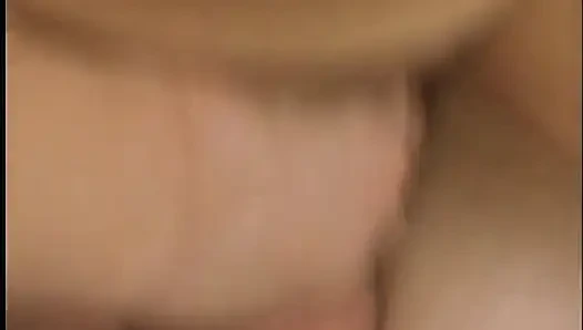 Olgun sarışın klasik üçlü sekste sert sikiliyor