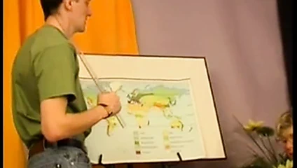 Rus olgun öğretmen sikikleri genç öğrenci