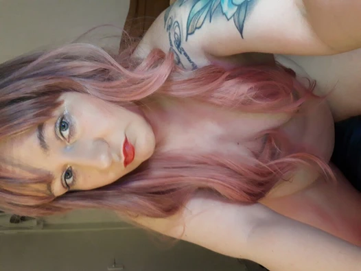 Kate the hotwife dans