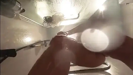 Banyo Altında Web Kamerası. Kız arkadaş duşta seksten sonra