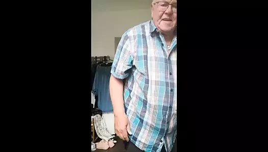 Karımın yokluğu kemer takmak için kullanılıyor