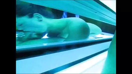 EichelSonnenbrand durch Spritzen im Solarium