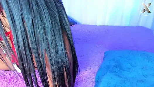 En İyi Arkadaşım Islak Vajinamı Yalıyor, Açık Ağzına Boşalana Kadar