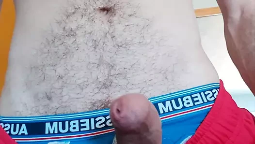 Birleşik Krallık kesilmemiş şort masturbasyon yapmak