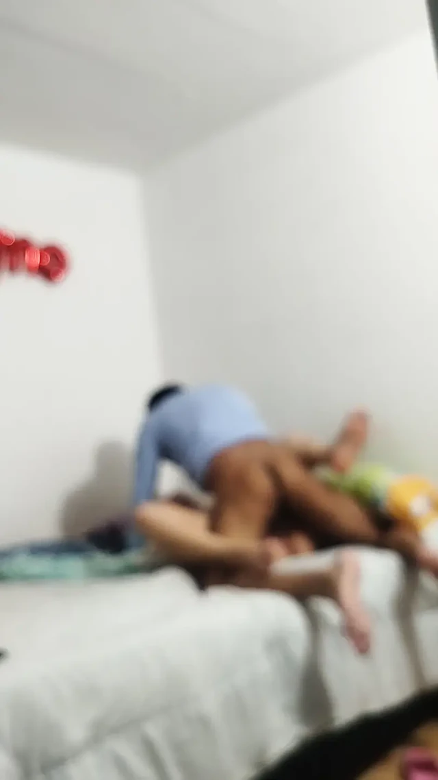 Çok iyi emiyor ve sonra arkadan istiyor