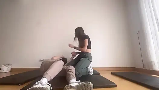 Kadın güreşi ve lezbiyen oyunu